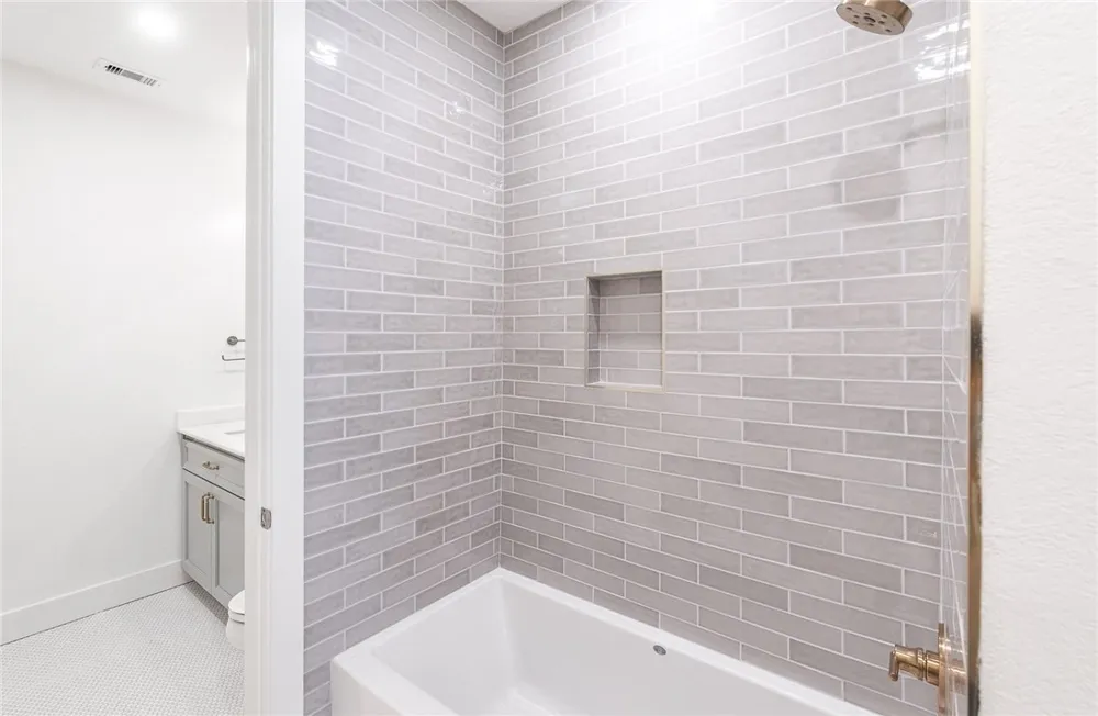 136 W Cotter Avenue #17 Port Aransas, TX 78373