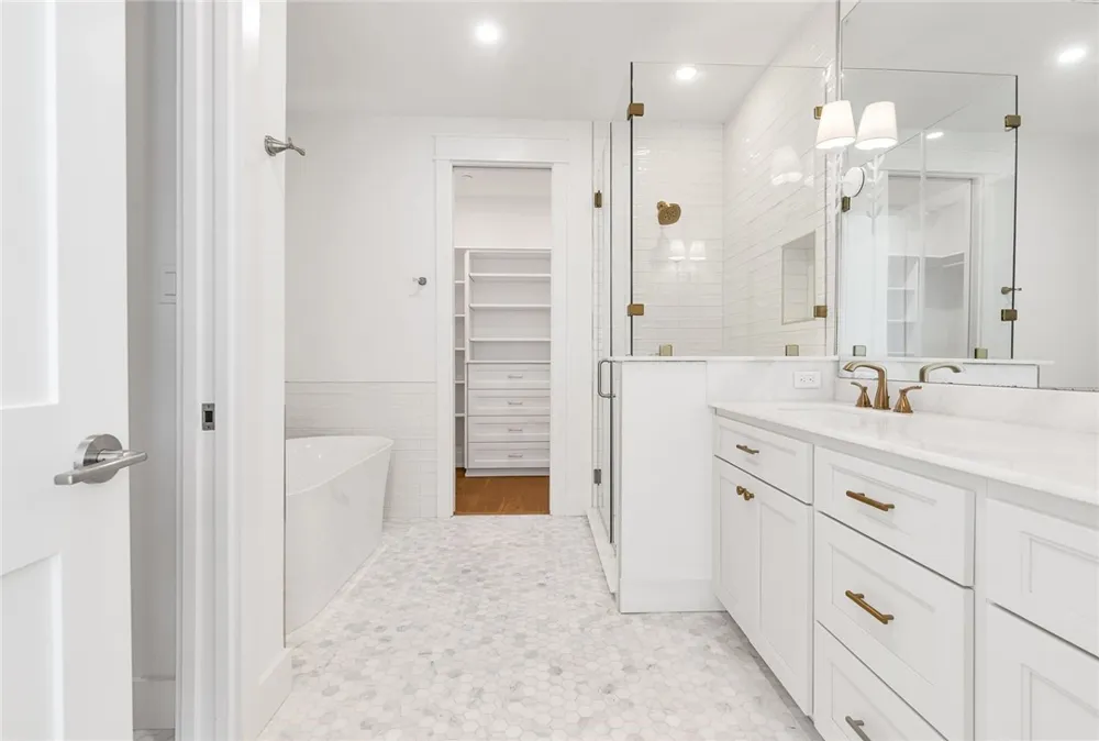 136 W Cotter Avenue #17 Port Aransas, TX 78373