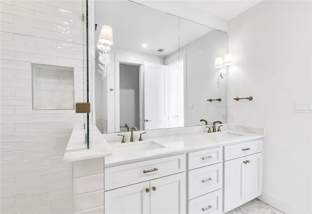 136 W Cotter Avenue #17 Port Aransas, TX 78373