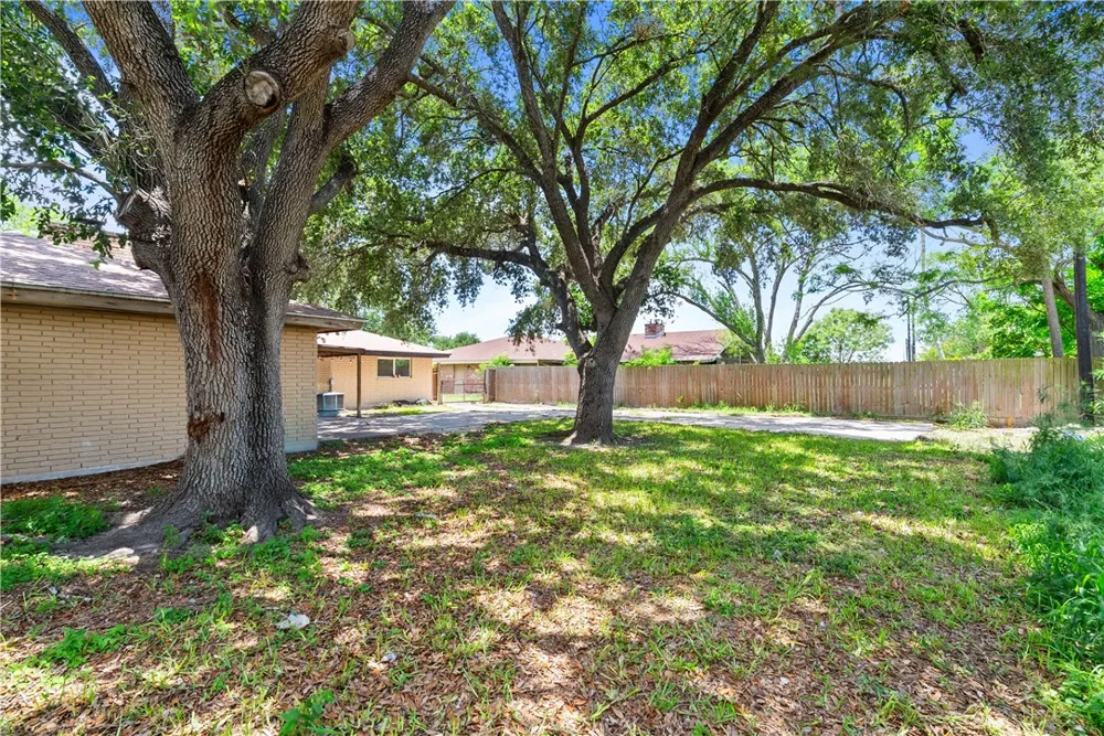 1817 Jerome Street Kingsville, TX 78363