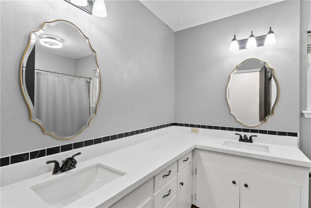 1817 Jerome Street Kingsville, TX 78363