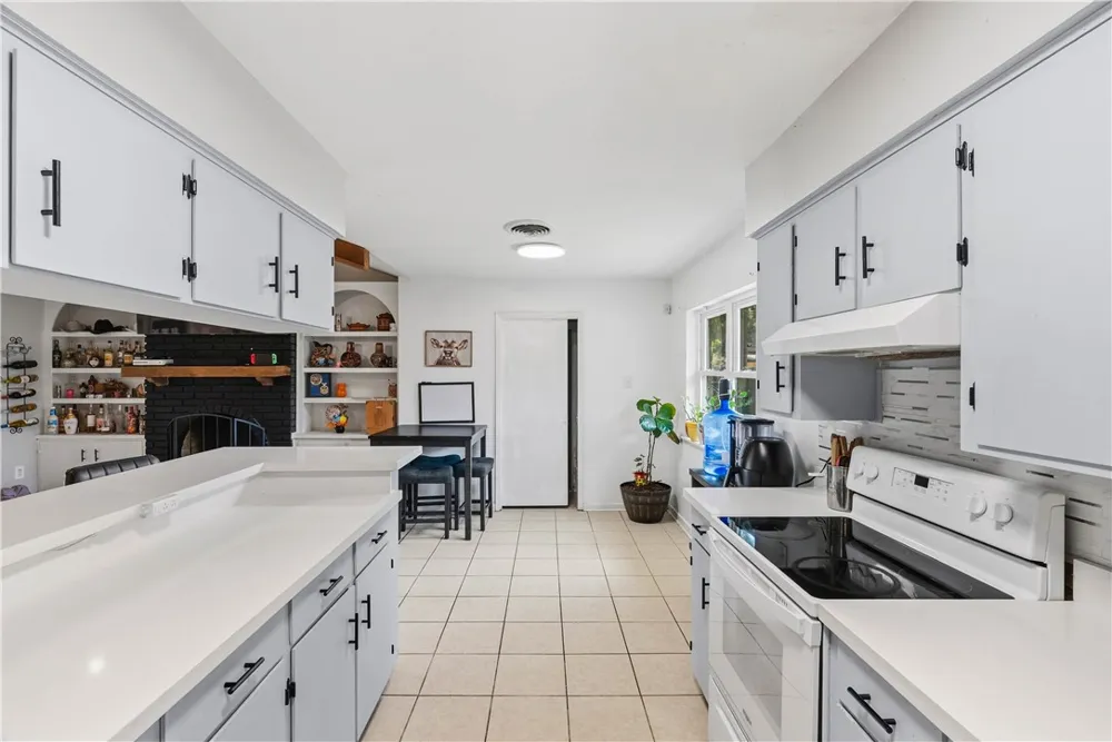 1817 Jerome Street Kingsville, TX 78363