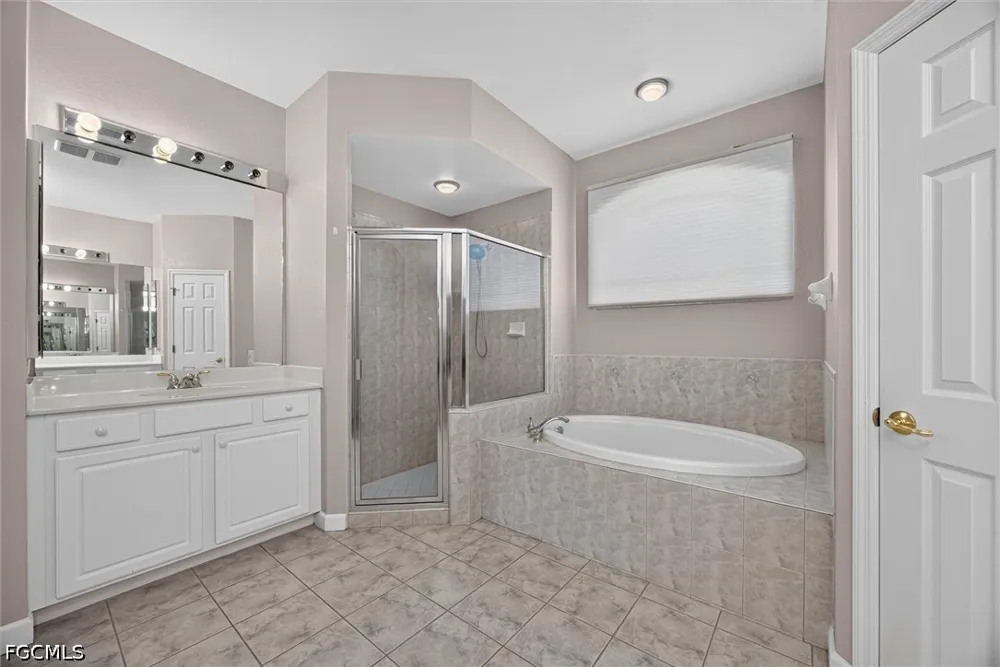 Magnolia Lake Court Fort Myers, FL 33907