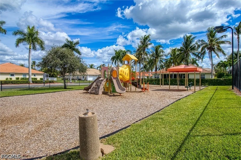Magnolia Lake Court Fort Myers, FL 33907