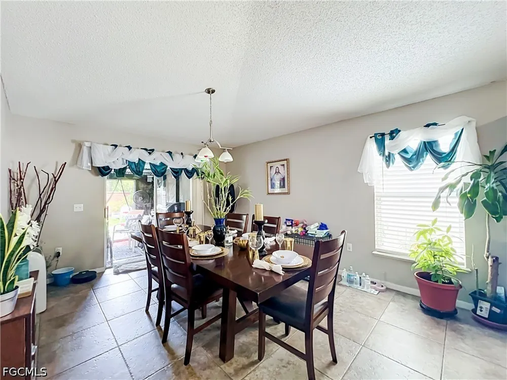 Corner School Drive Orlando, FL 32820