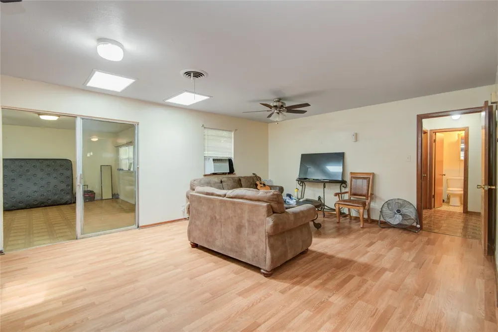 1421 Avenue S Freeport, TX 77541