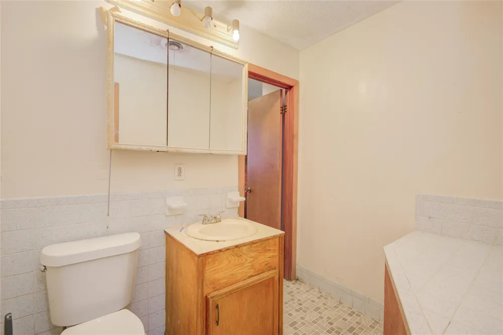 1421 Avenue S Freeport, TX 77541