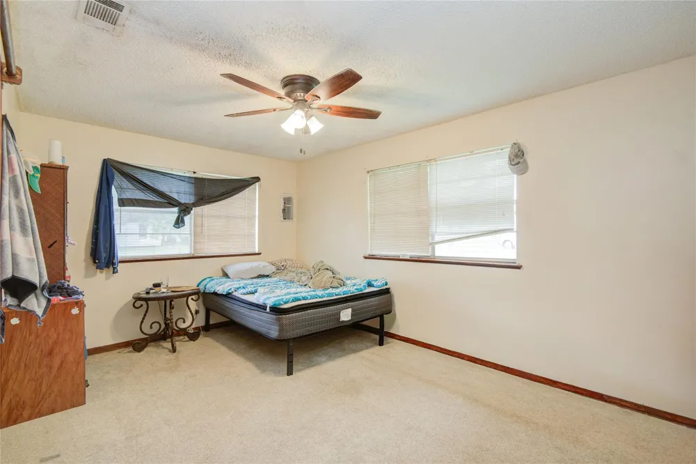 1421 Avenue S Freeport, TX 77541