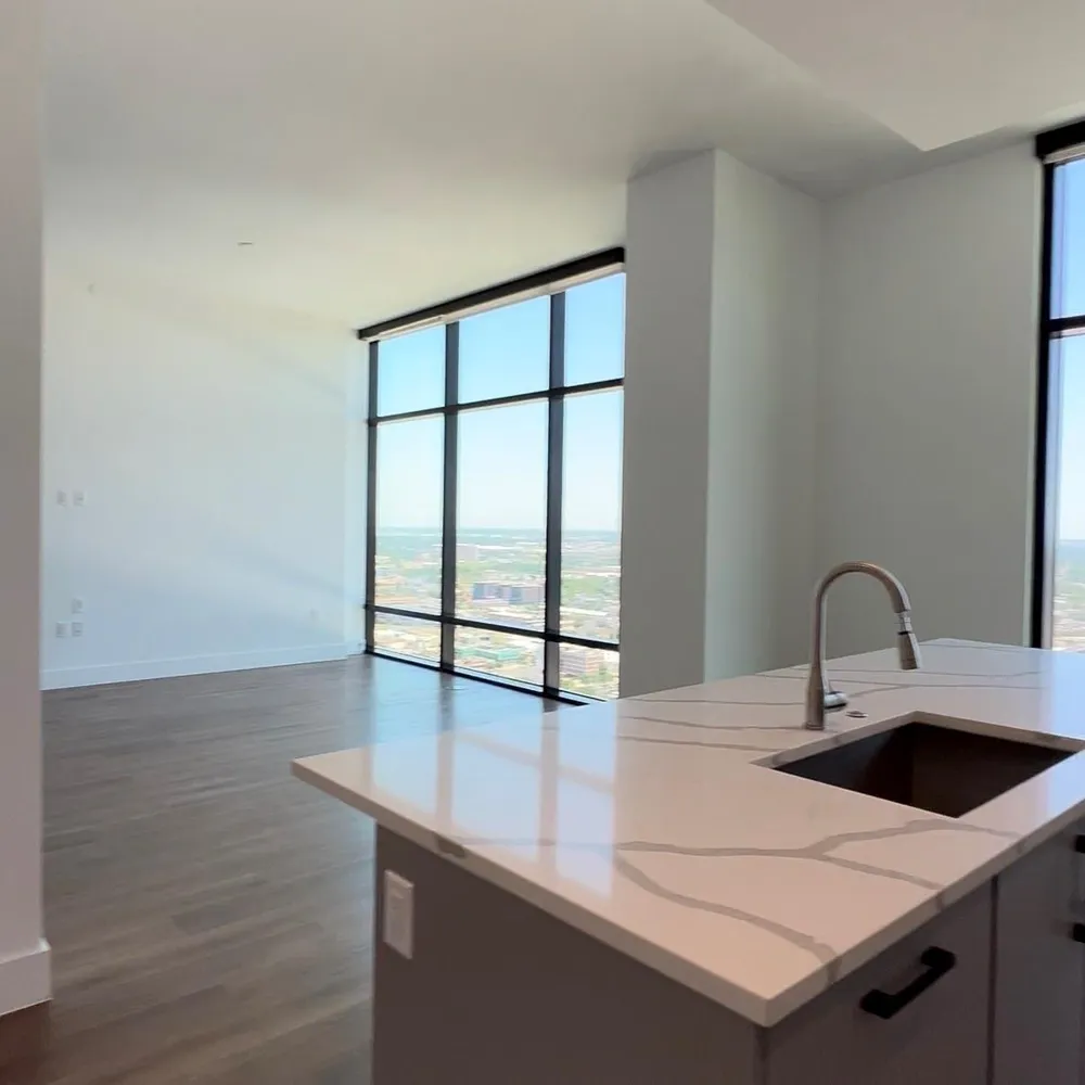 808 Crawford Street #4108 Houston, TX 77010