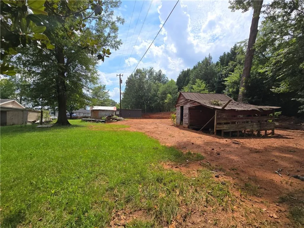 2715 Huff Drive Lawrenceville, GA 30044