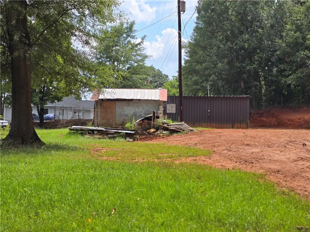 2715 Huff Drive Lawrenceville, GA 30044