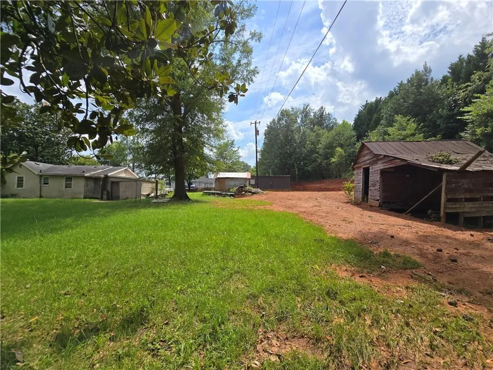 2715 Huff Drive Lawrenceville, GA 30044