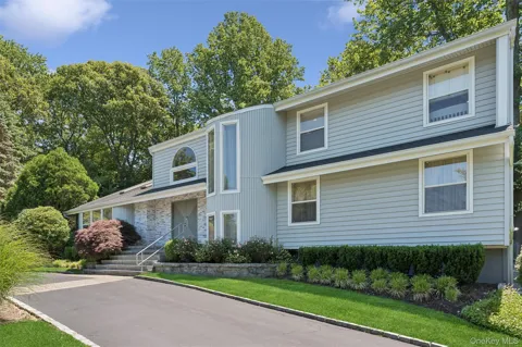 2 Greenwood Lane