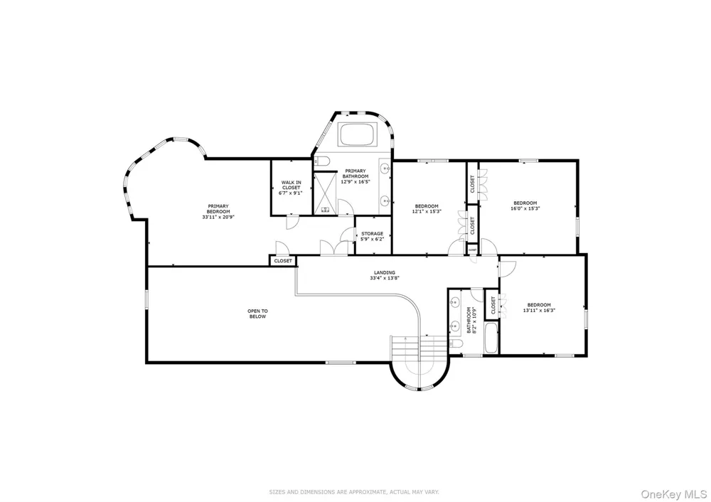 2 Greenwood Lane Woodbury, NY 11797