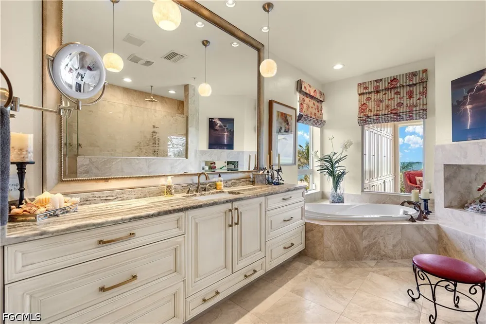 Captiva Drive Captiva, FL 33924