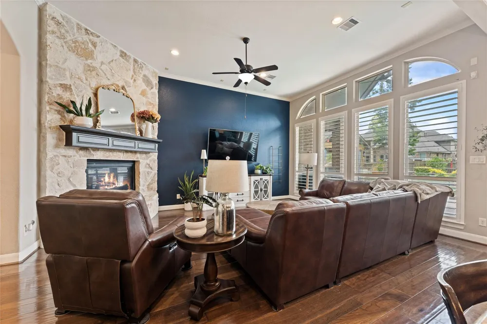 34134 Mill Creek Way Pinehurst, TX 77362
