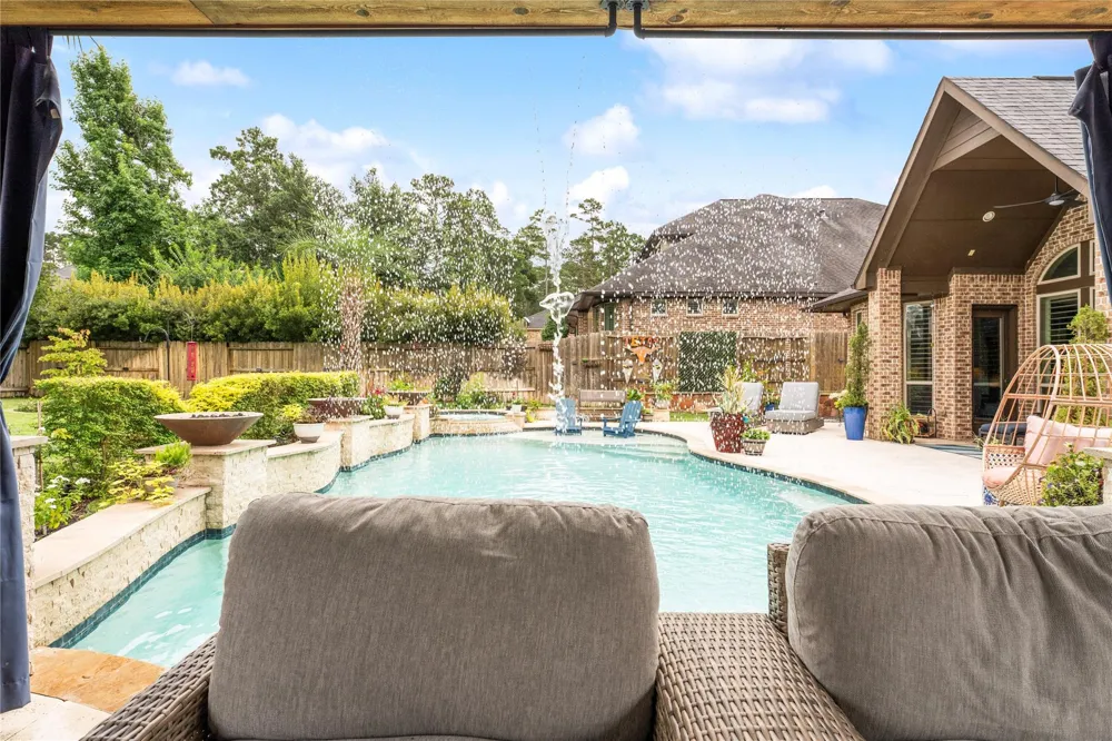 34134 Mill Creek Way Pinehurst, TX 77362