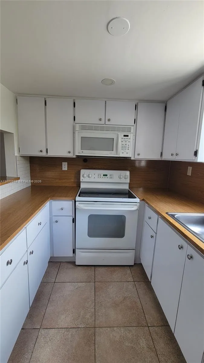 Address Not Shown Hialeah, FL 33013