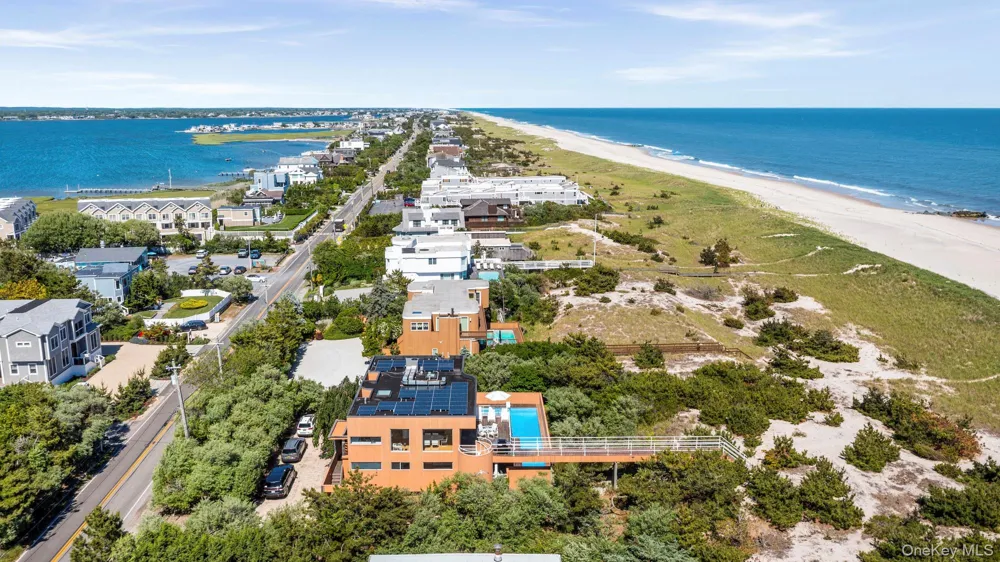 559 Dune Road Westhampton, NY 11978