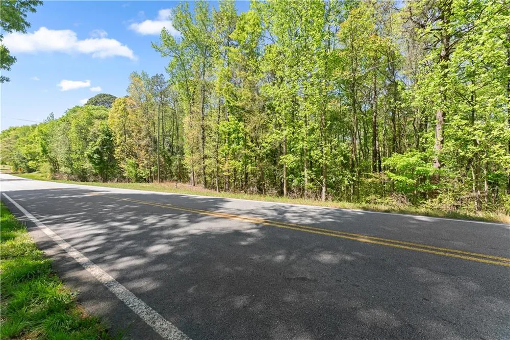 4276 Woods Bridge Road Commerce, GA 30529