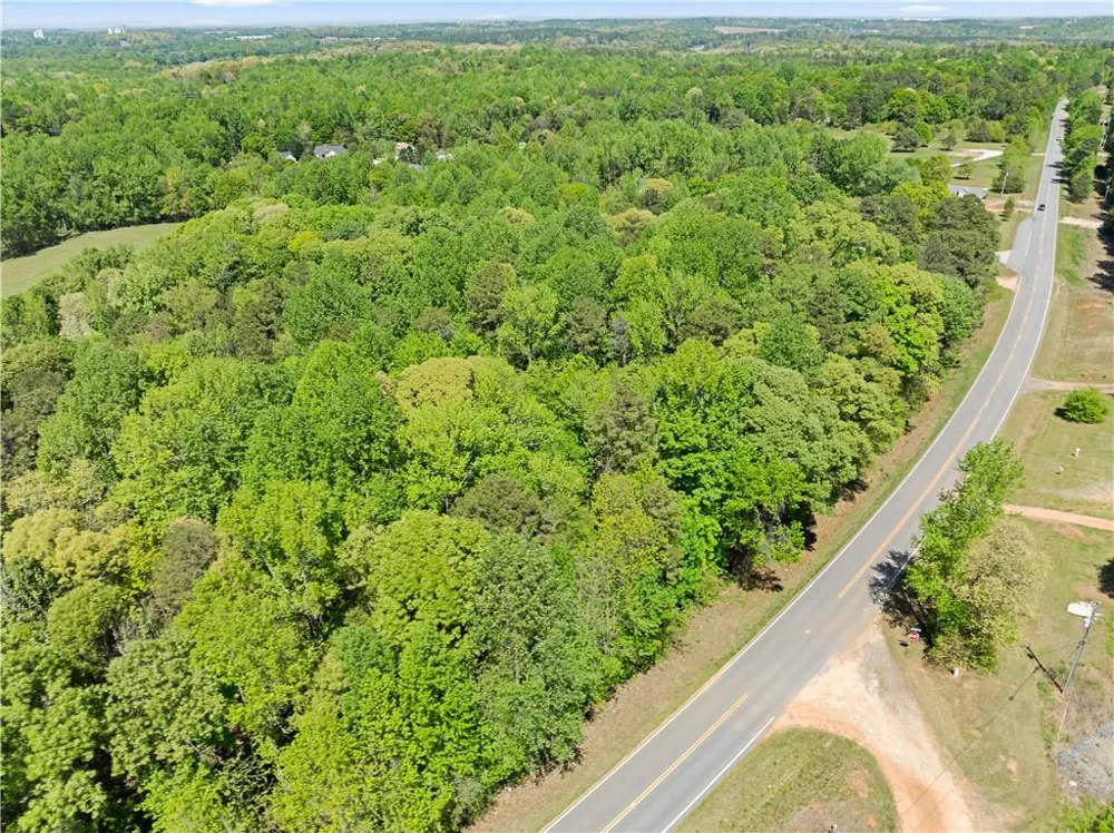 4276 Woods Bridge Road Commerce, GA 30529