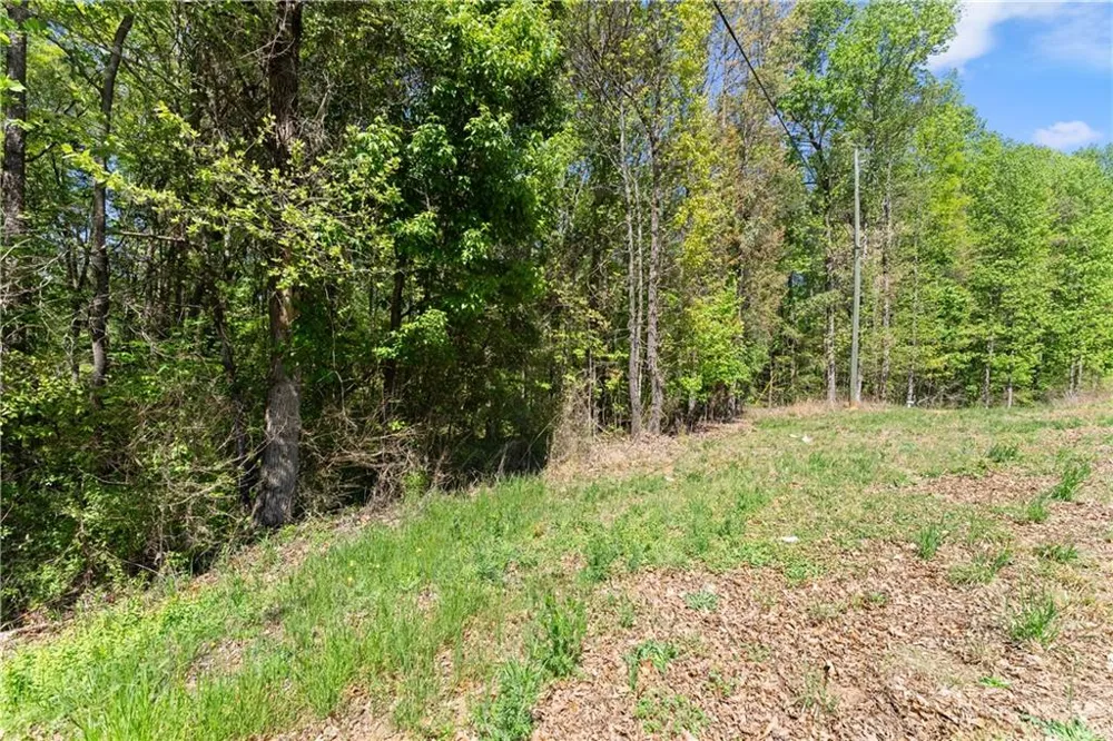 4272 Woods Bridge Road Commerce, GA 30529