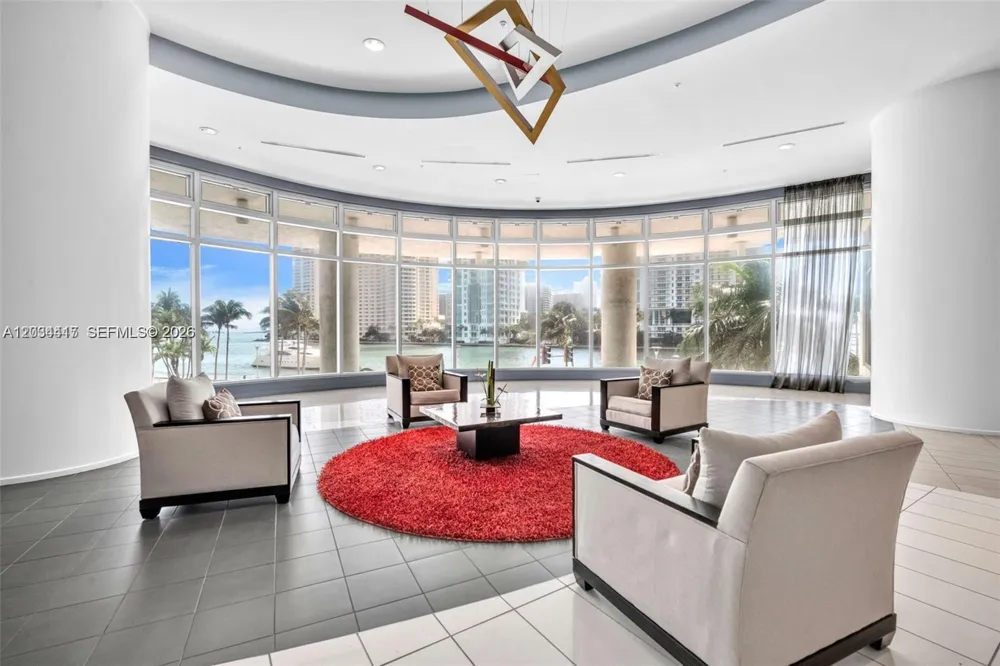 300 S Biscayne Blvd #T-3406 Miami, FL 33131