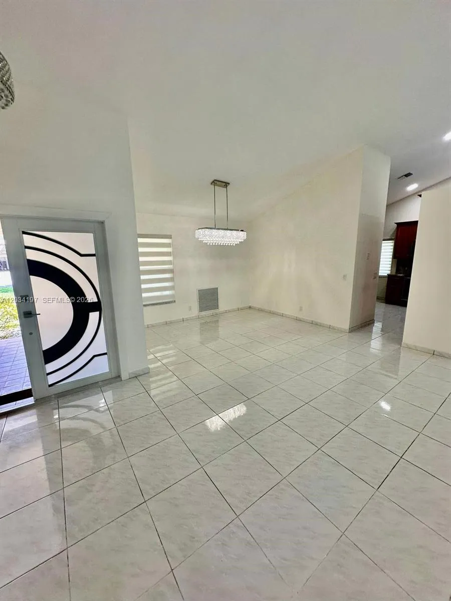 16328 NW 11th St Pembroke Pines, FL 33028