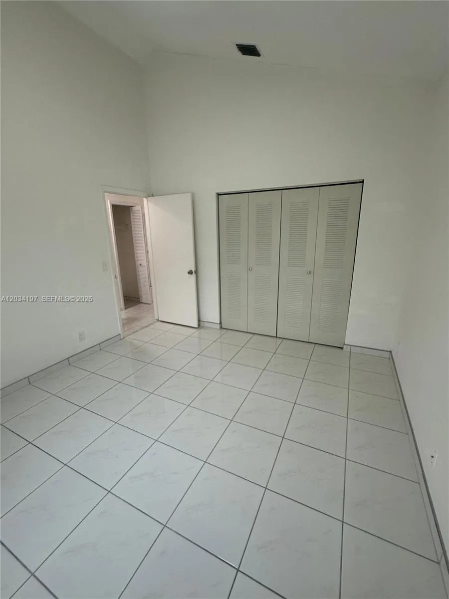 16328 NW 11th St Pembroke Pines, FL 33028