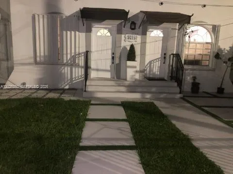3244 SW 3rd St #L Miami, FL 33135