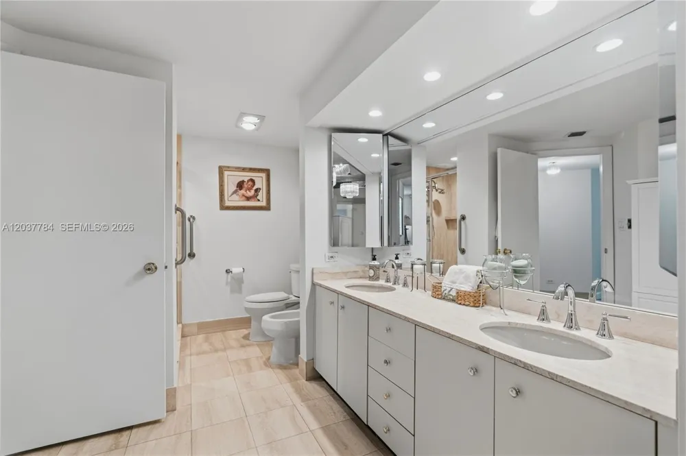 20191 E Country Club Dr #803 Aventura, FL 33180