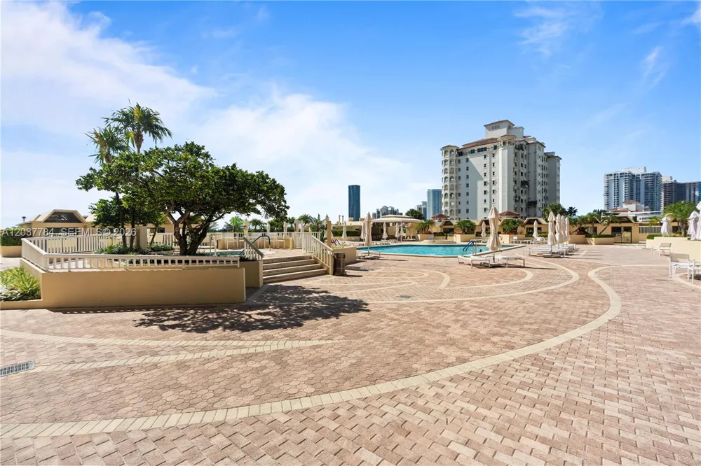 20191 E Country Club Dr #803 Aventura, FL 33180