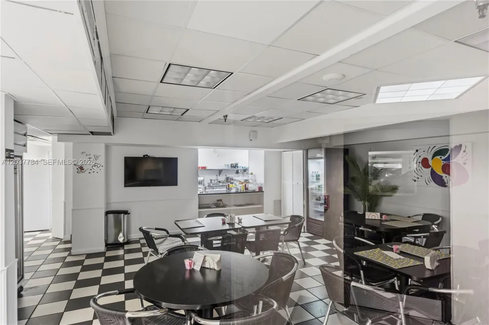 20191 E Country Club Dr #803 Aventura, FL 33180