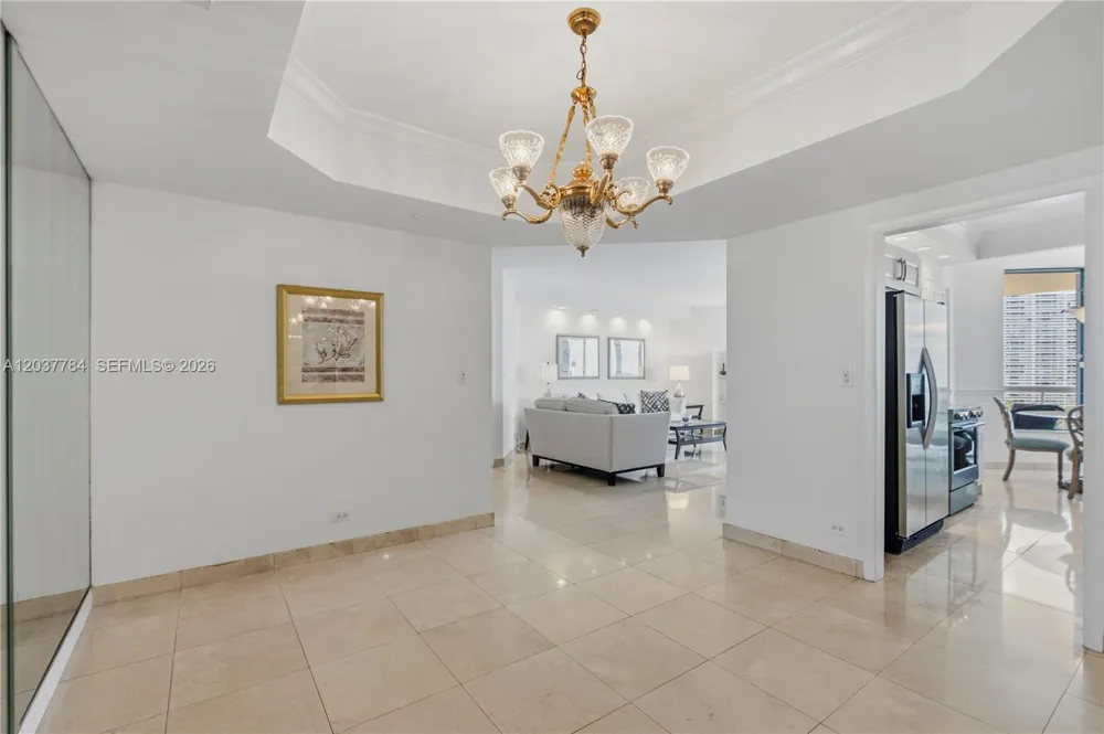 20191 E Country Club Dr #803 Aventura, FL 33180