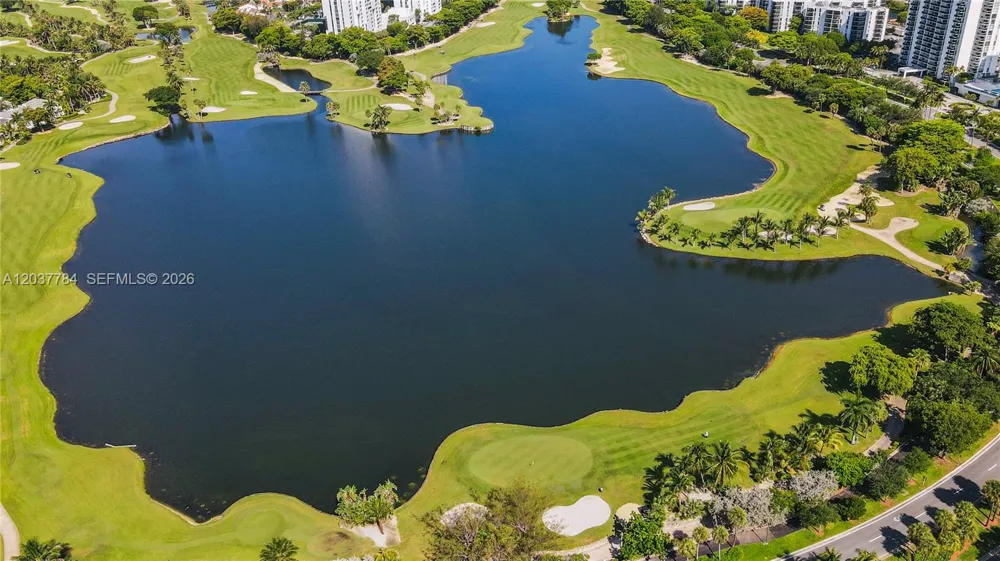 20191 E Country Club Dr #803 Aventura, FL 33180