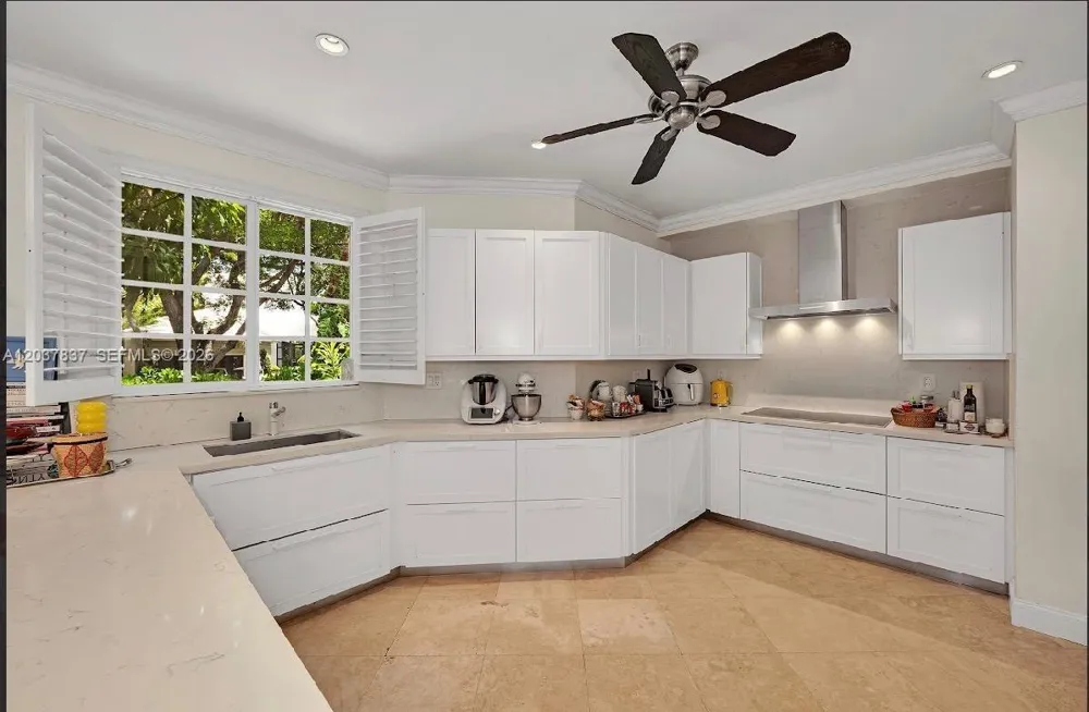 797 Glenridge Rd Key Biscayne, FL 33149