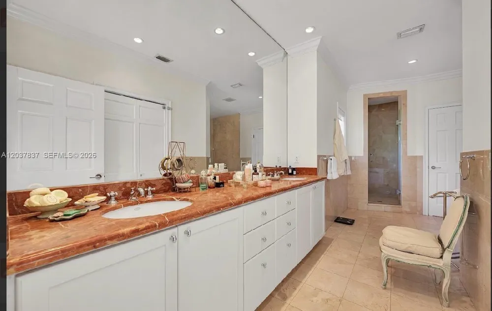 797 Glenridge Rd Key Biscayne, FL 33149