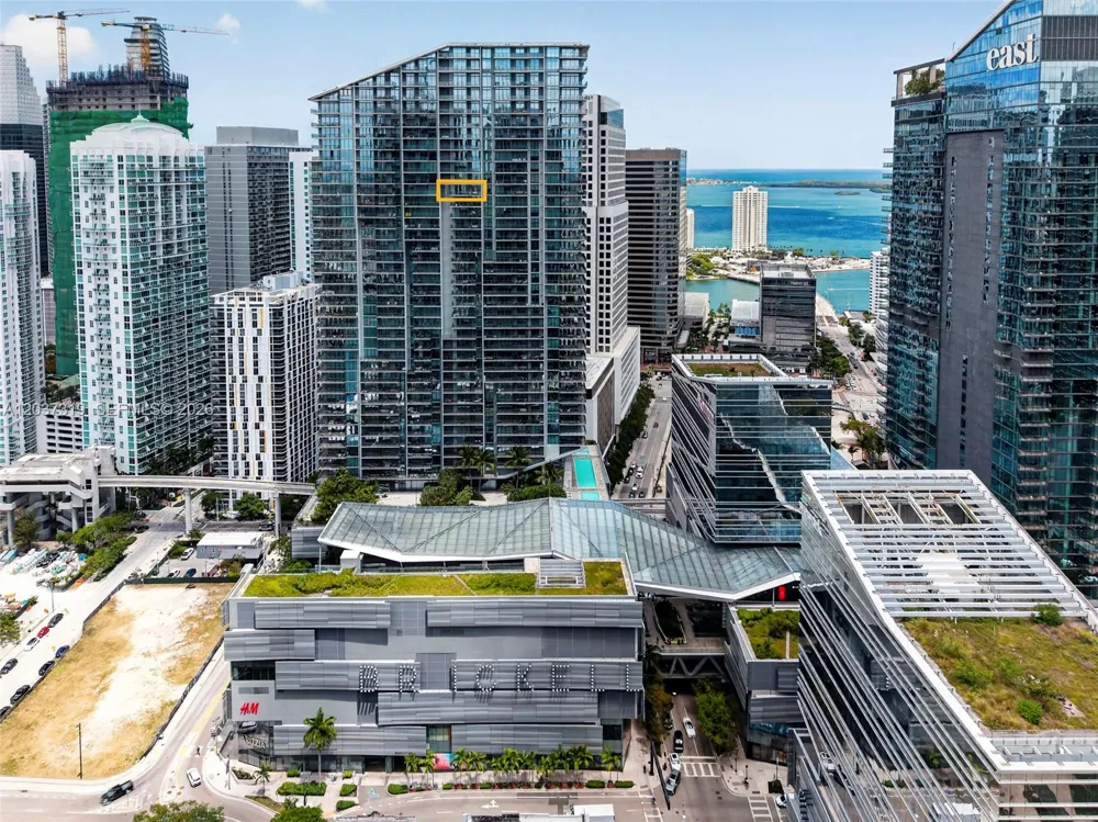 68 SE 6th St #3506 Miami, FL 33131