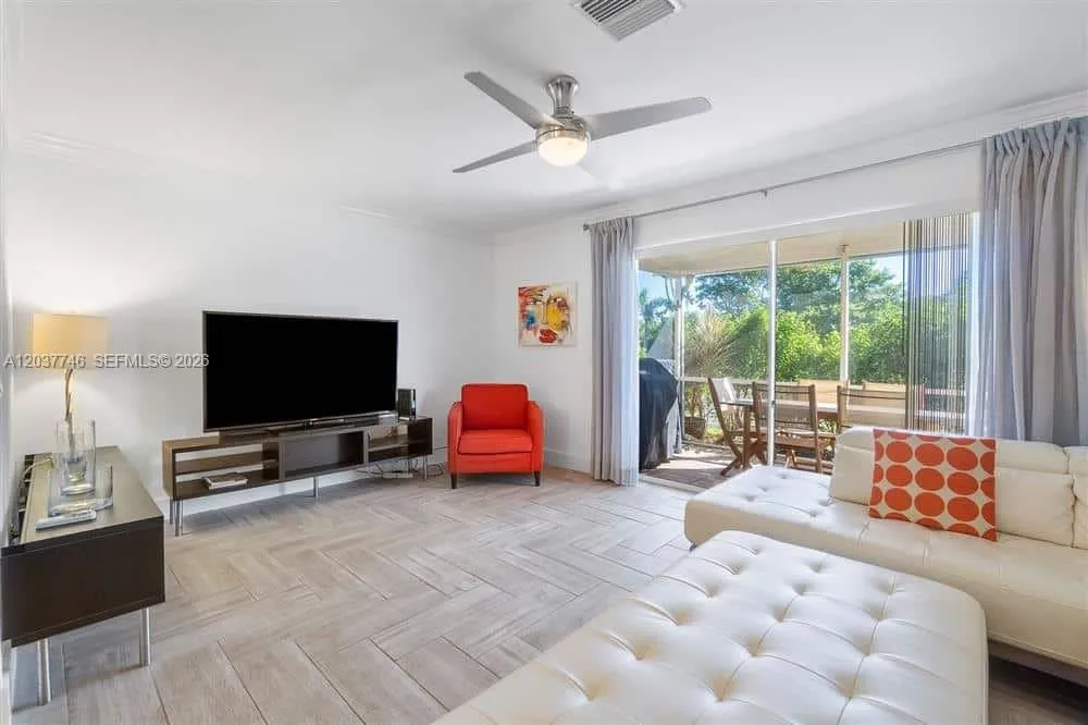 234 Waterside Dr #234 Hypoluxo, FL 33462