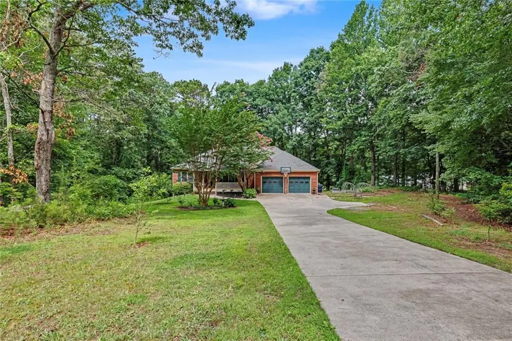 2717 Upper Sweetwater Trail SE White, GA 30184
