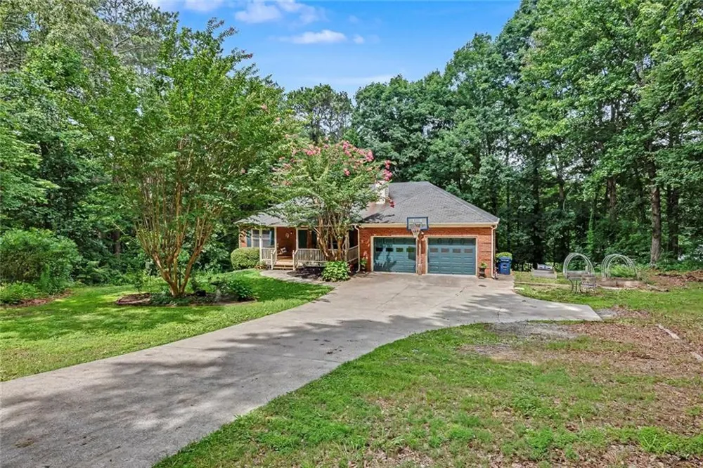 2717 Upper Sweetwater Trail SE White, GA 30184