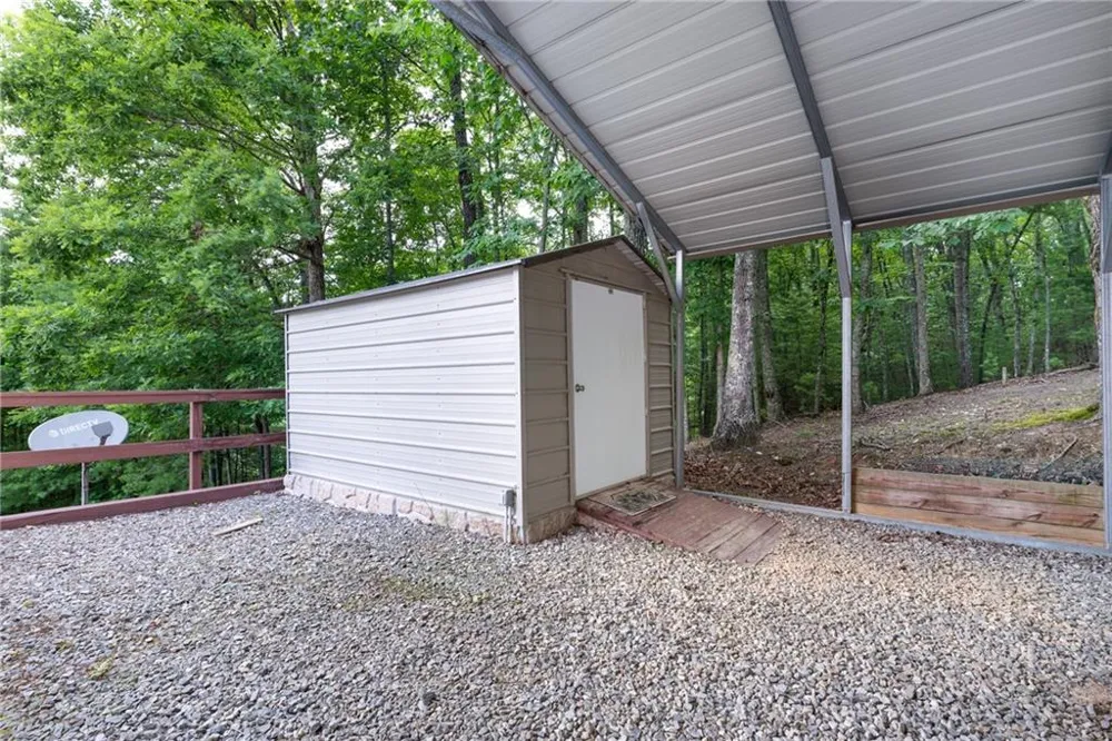 250 Summit Drive Blairsville, GA 30512