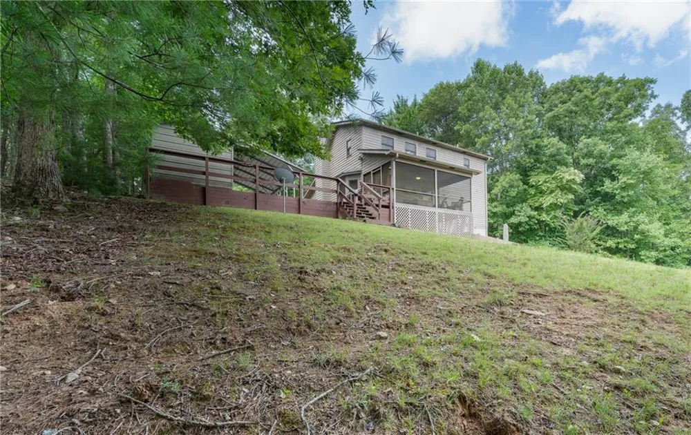 250 Summit Drive Blairsville, GA 30512