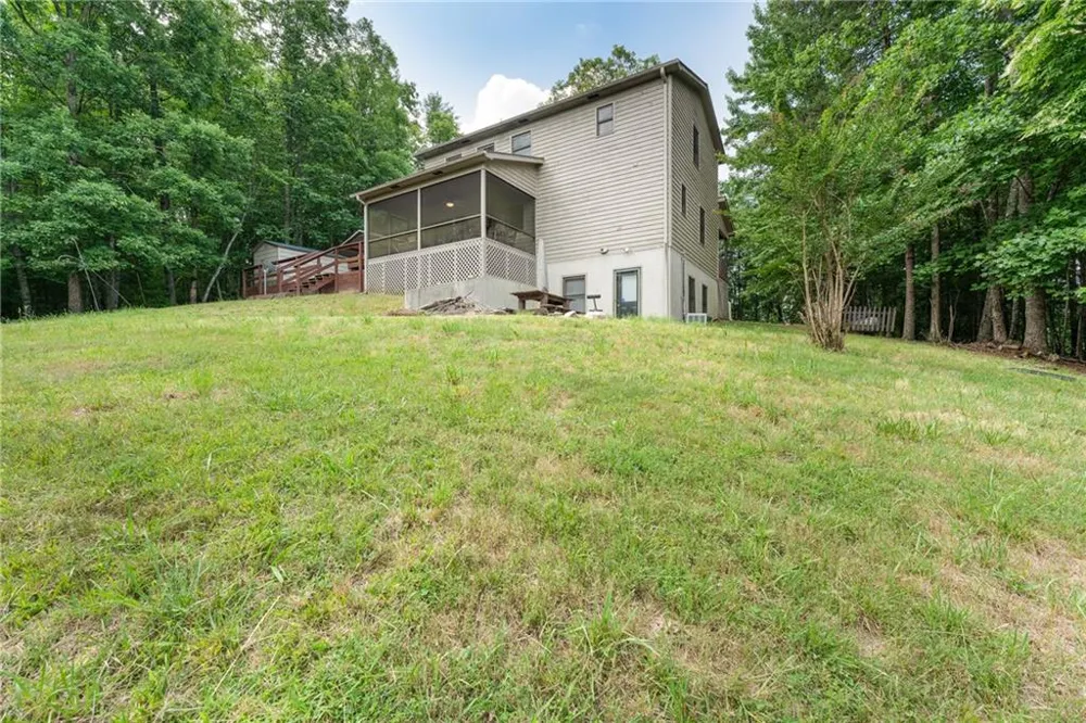250 Summit Drive Blairsville, GA 30512