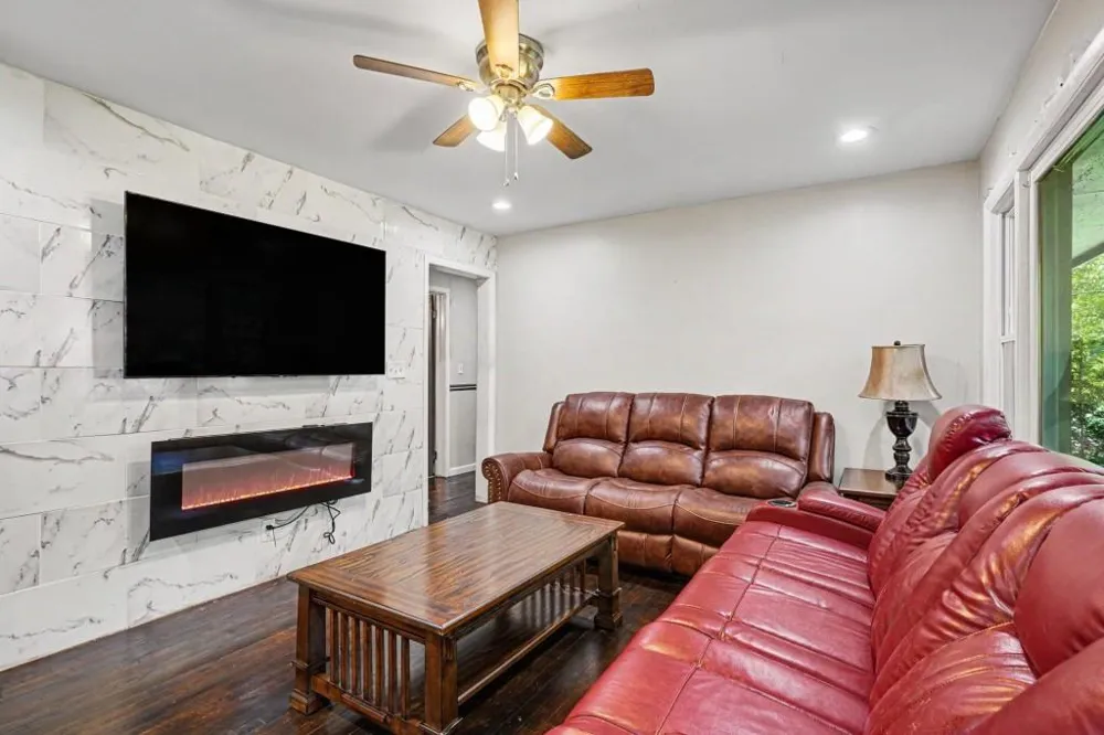 5633 Cypress Drive Forest Park, GA 30297