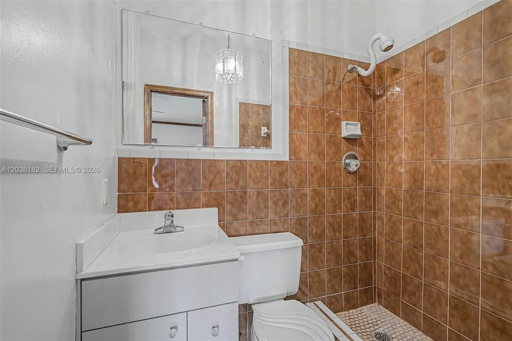 16842 SW 79 Place Palmetto Bay, FL 33157