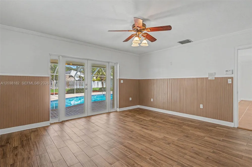 16842 SW 79 Place Palmetto Bay, FL 33157
