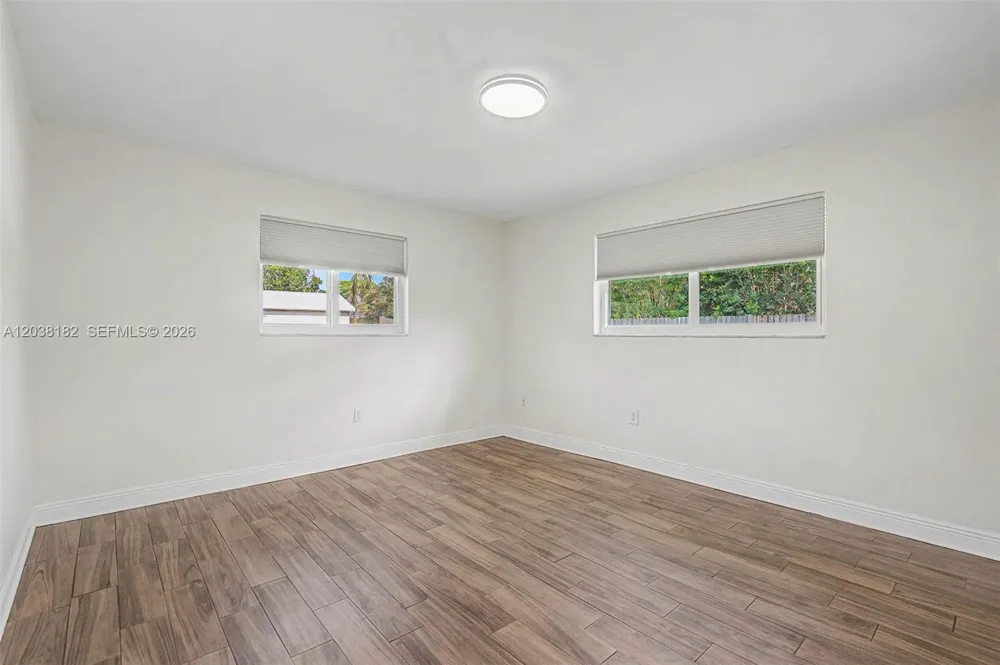 16842 SW 79 Place Palmetto Bay, FL 33157