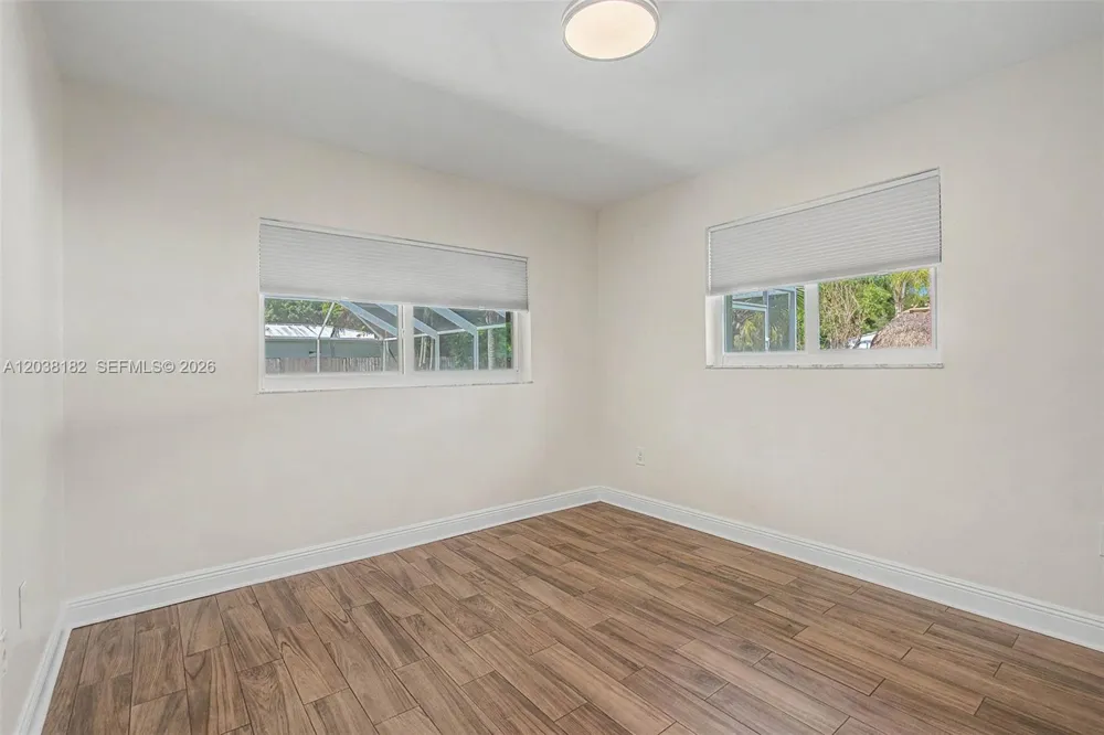 16842 SW 79 Place Palmetto Bay, FL 33157