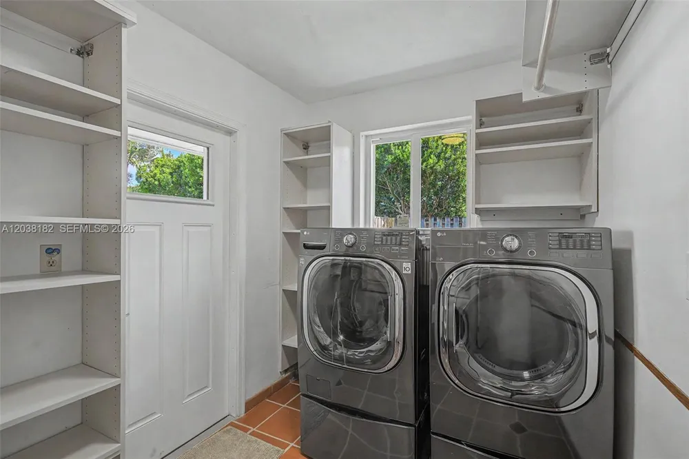 16842 SW 79 Place Palmetto Bay, FL 33157